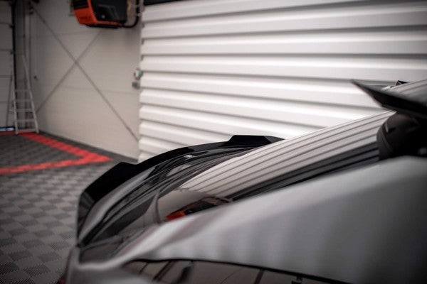Maxton Lower Spoiler Cap Lamborghini Urus Mk1