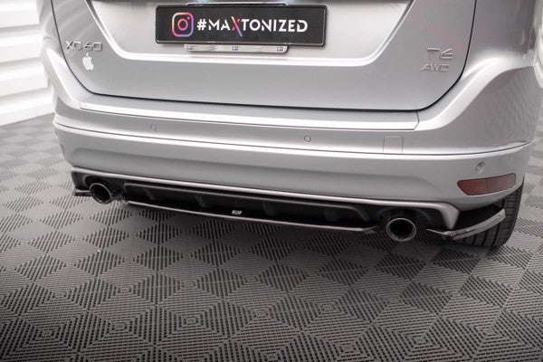 Maxton Central Rear Splitter For Volvo Xc60 R-Design Mk1 Facelift - Gloss Black