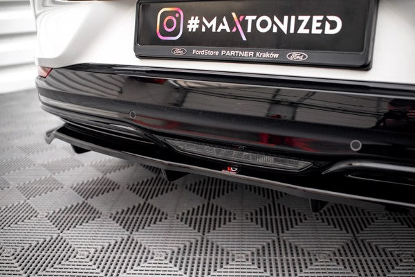Maxton Central Rear Splitter (With Vertical Bars) Ford Mustang Mach-E Mk1 - Gloss Black