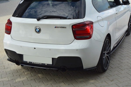 Maxton Central Rear Splitter BMW 1 F20/F21 M-Power (With Vertical Bars) - Gloss Black