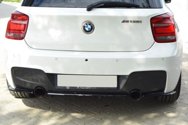 Maxton Central Rear Splitter BMW 1 F20/F21 M-Power (With Vertical Bars) - Gloss Black