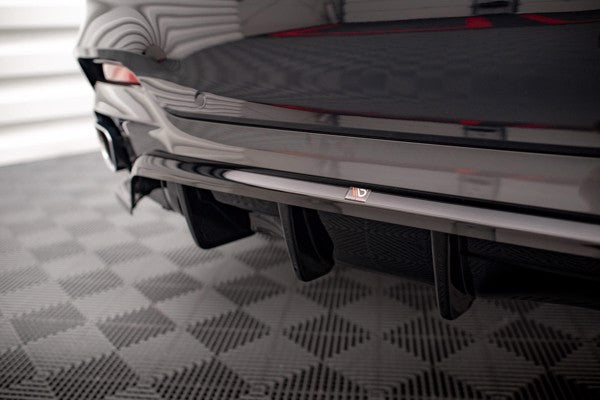 Maxton Central Rear Splitter (With Vertical Bars) BMW X6 M-Pack F16 - Gloss Black