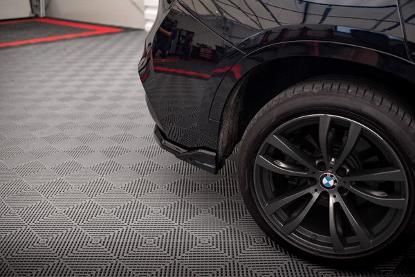 Maxton Central Rear Splitter (With Vertical Bars) BMW X6 M-Pack F16 - Gloss Black