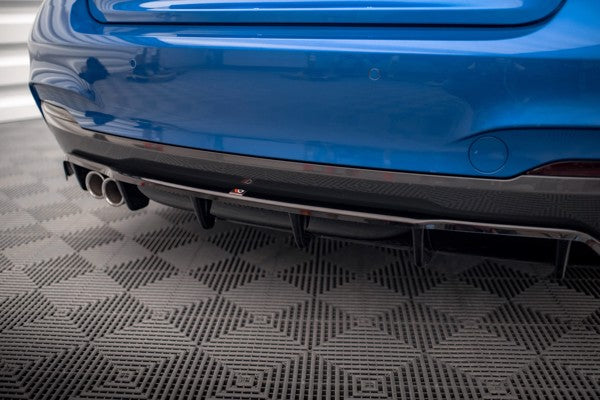 Maxton Central Rear Splitter (With Vertical Bars) BMW 2 M-Pack F22 - Gloss Black