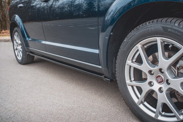 Maxton Side Skirts Diffusers Fiat Freemont - Gloss Black
