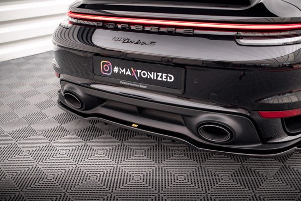 Maxton Central Rear Splitter (With Vertical Bars) Porsche 911 Turbo S 992 - Gloss Black