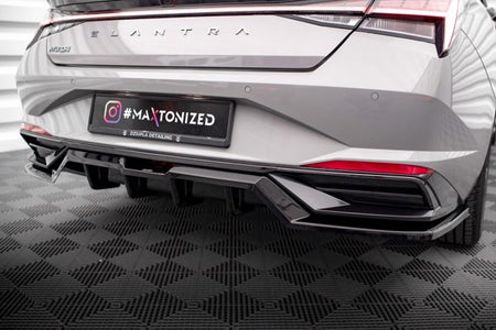 Maxton Central Rear Splitter (With Vertical Bars) Hyundai Elantra Mk7 - Gloss Black