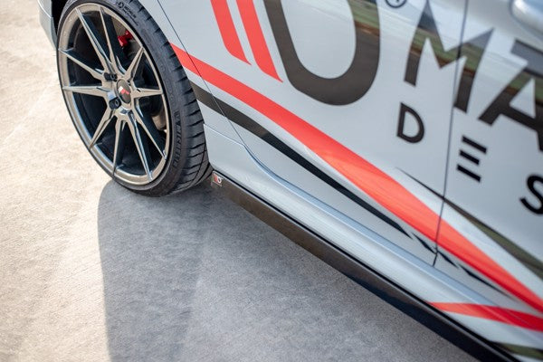 Maxton Side Skirts Diffusers V.2 Ford Fiesta Mk8 St / St-Line - Gloss Black