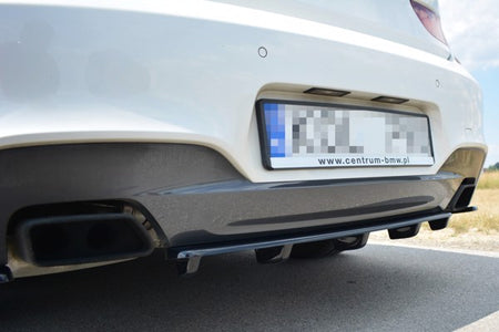 Maxton Central Rear Splitter For BMW 6 Gran Coupé Mpack (With A Vertical Bar) - Gloss Black