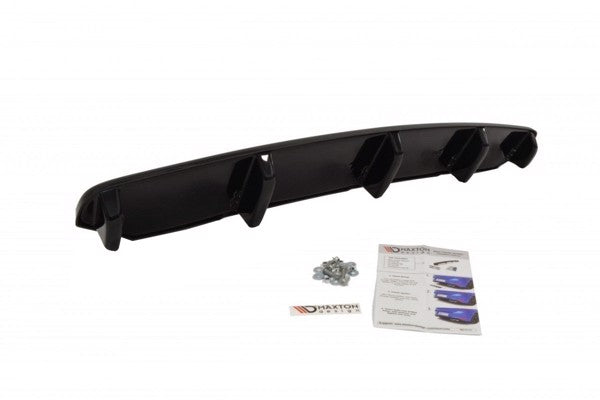 Maxton Central Rear Splitter For BMW 6 Gran Coupé Mpack (With A Vertical Bar) - Gloss Black