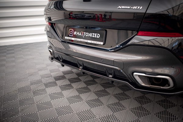 Maxton Central Rear Splitter (With Vertical Bars) V.2 BMW X6 M-Pack G06 - Gloss Black