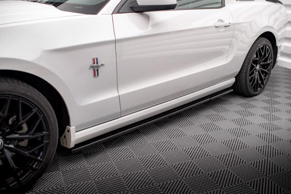Maxton Side Skirts Diffusers Ford Mustang Mk5 Facelift - Gloss Black