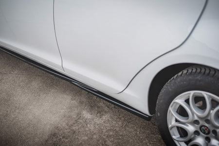 Maxton Side Skirts Diffusers Alfa Romeo Giulietta Facelift - Gloss Black