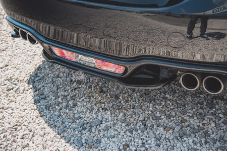 Maxton Central Rear Splitter Fiat 124 Spider Abarth - Gloss Black