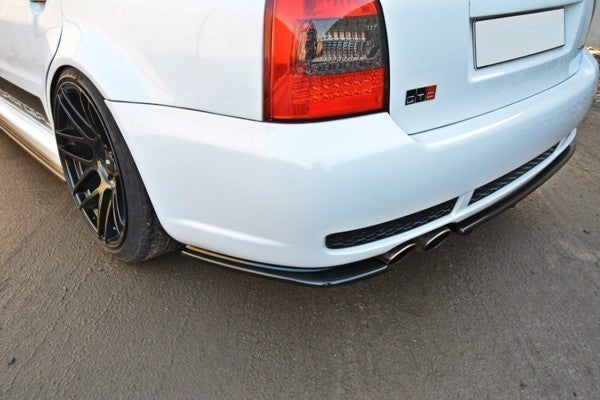 Maxton Rear Splitter Audi RS4 B5 (With A Vertical Bar) - Gloss Black