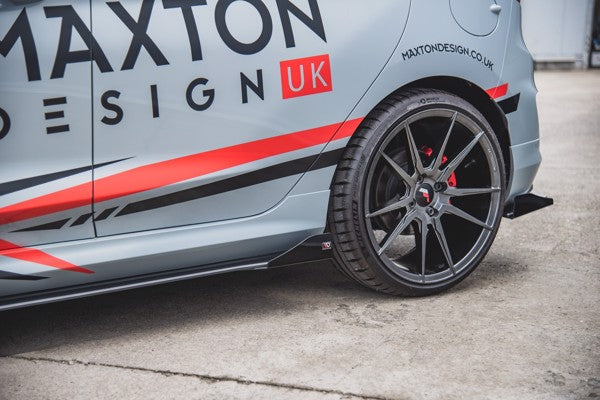 Maxton Side Flaps Ford Fiesta Mk8 St / St-Line - Gloss Flaps