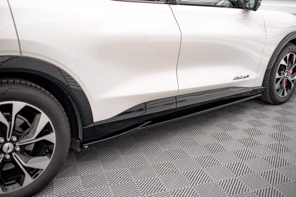 Maxton Side Skirts Diffusers Ford Mustang Mach-E Mk1 - Gloss Black