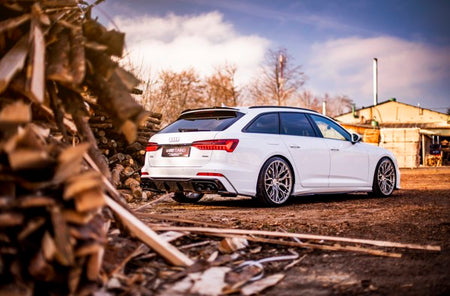 Sort Maxton bagdiffuser med imitation af udstødningsender til Audi A6 C8 S-Line, designet til at forbedre bilens aerodynamik og 