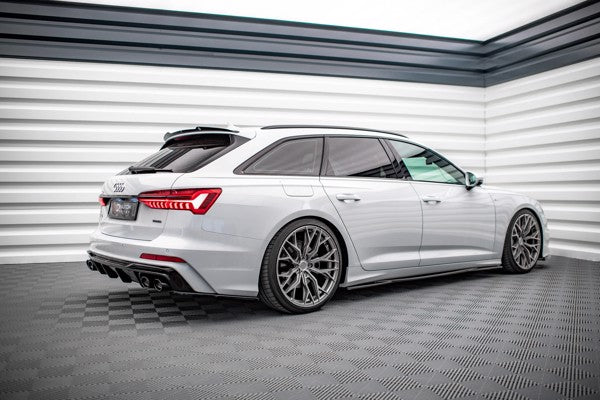 Sort Maxton bagdiffuser med imitation af udstødningsender til Audi A6 C8 S-Line, designet til at forbedre bilens aerodynamik og 
