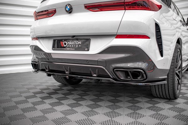 Maxton Central Rear Splitter (With Vertical Bars) BMW X6 M-Pack G06 - Gloss Black