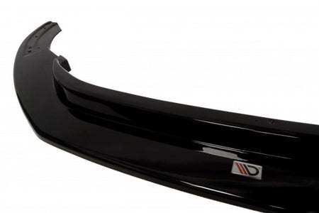 Maxton Front Splitter i glanssort til Audi R8 Mk.1, forbedrer bilens aerodynamik og giver et sporty look.