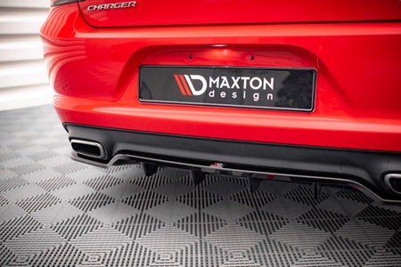 Maxton Central Rear Splitter (With Vertical Bars) Dodge Charger Rt Mk7 Facelift - Gloss Black