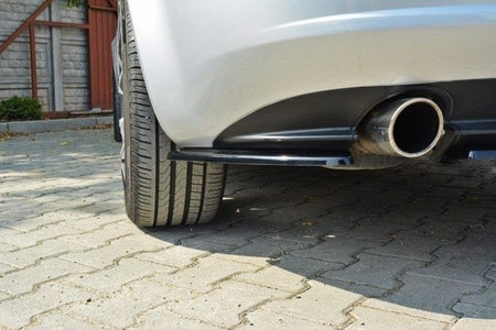 Maxton Central Rear Splitter Alfa Romeo 159 (Without Vertical Bars) - Gloss Black