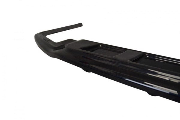 Maxton Central Rear Splitter Lexus Is Mk3 H (With Vertical Bars) - Gloss Black