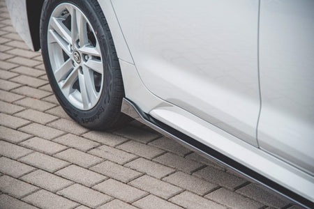 Maxton Side Skirts Diffusers Toyota Corolla Xii Touring Sports - Gloss Black