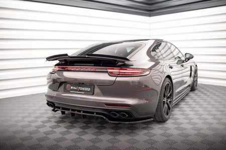 Maxton Central Rear Splitter (With Vertical Bars) Porsche Panamera E-Hybrid 971 - Gloss Black
