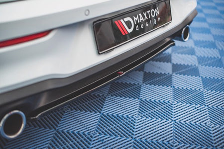 Maxton Central Rear Splitter Volkswagen Golf 8 Gti - Gloss Black