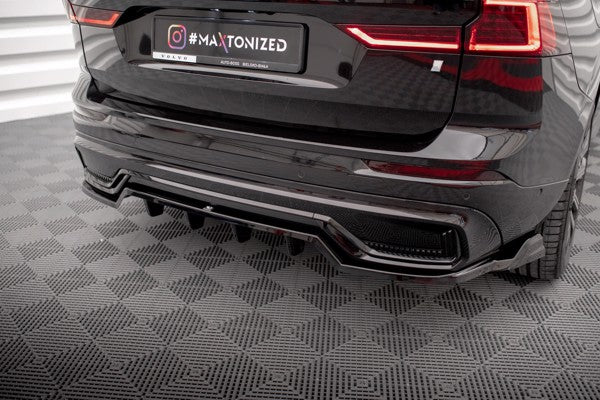 Maxton Central Rear Splitter (With Vertical Bars) Volvo Xc60 R-Design Mk2 Facelift - Gloss Black