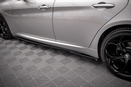 Maxton Side Skirts Diffusers Alfa Romeo Giulia Sport - Gloss Black