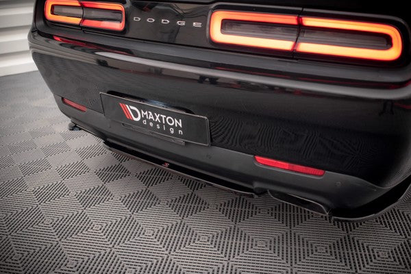 Maxton Central Rear Splitter For Dodge Challenger Rt Mk3 Facelift - Gloss Black