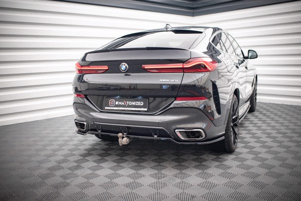 Maxton Central Rear Splitter (With Vertical Bars) V.3 BMW X6 M-Pack G06 - Gloss Black