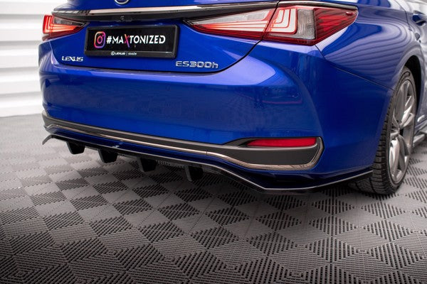 Maxton Central Rear Splitter (With Vertical Bars) Lexus Es F Sport Mk7 - Gloss Black