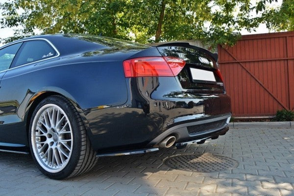 Maxton Central Rear Splitter Audi A5 S-Line (With A Vertical Bar) - Gloss Black