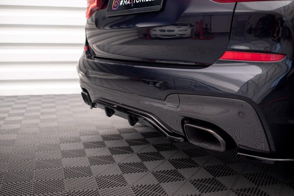 Maxton Central Rear Splitter (With Vertical Bars) BMW X3 M40I / M40D G01 - Gloss Black
