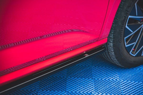 Maxton Side Skirts Diffusers Skoda Kamiq - Gloss Black