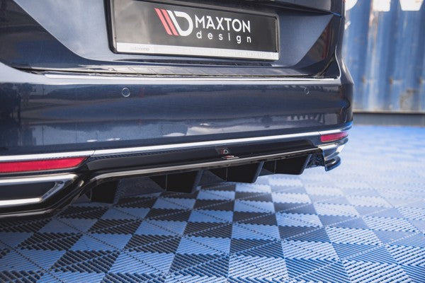Maxton Central Rear Splitter (With Vertical Bars) Volkswagen Passat B8 - Gloss Black