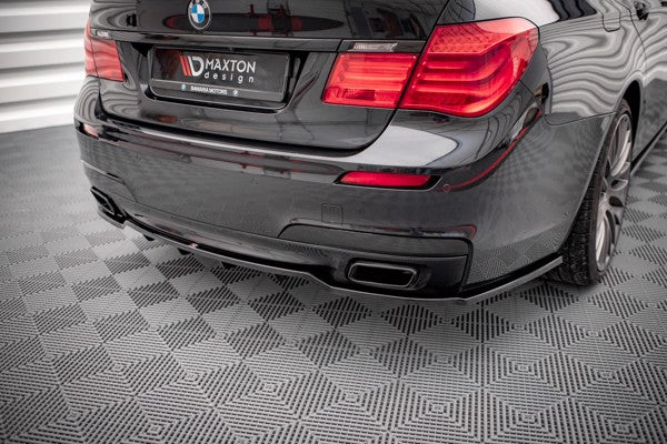 Maxton Central Rear Splitter (With Vertical Bars) BMW 7 M-Pack F01 - Gloss Black