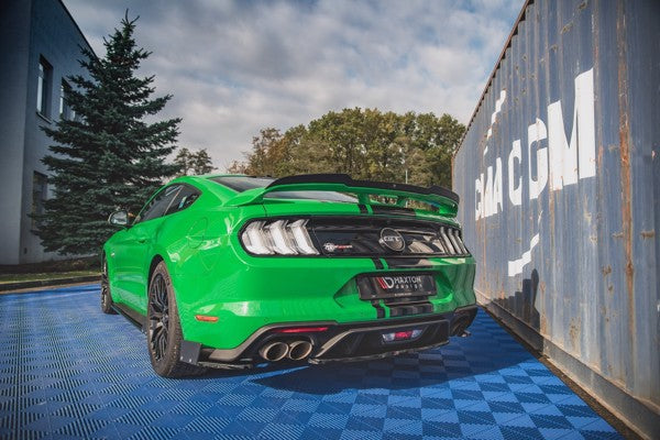 Maxton Central Rear Splitter Ford Mustang Gt Mk6 Facelift - Gloss Black