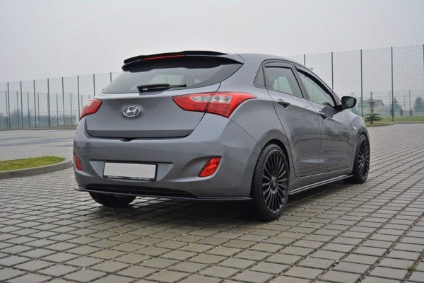 Maxton Central Rear Splitter Hyundai I30 Mk.2 - Gloss Black