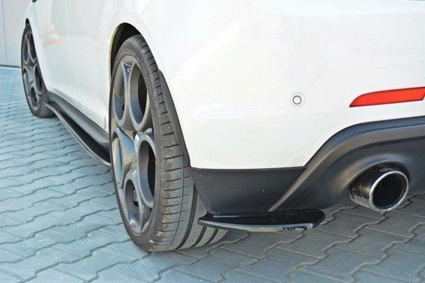Maxton Rear Side Splitters Alfa Romeo Giulietta - Gloss Black