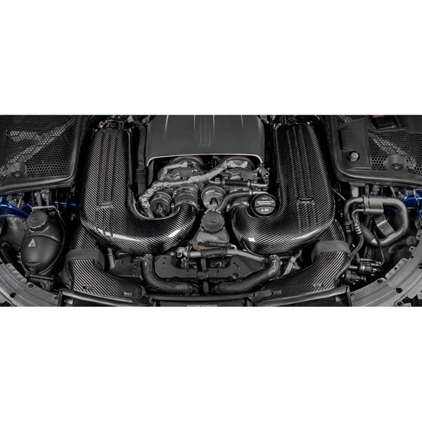 Eventuri carbon indsugningssystem til Mercedes X205 C63/C63S AMG varianter med højtydende luftfiltre og kulfiber komponenter.