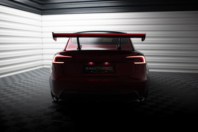 Maxton Carbon Spoiler + LED Tesla Model 3