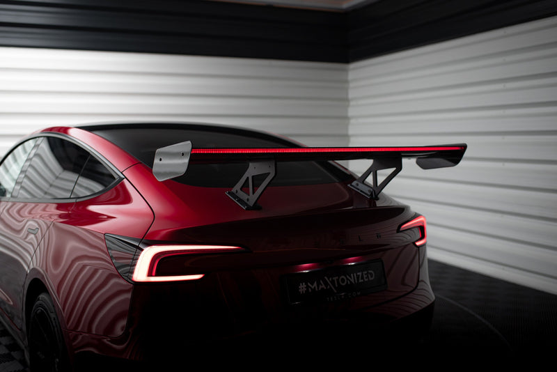 Maxton Carbon Spoiler + LED Tesla Model 3