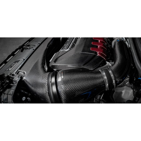 Eventuri Carbon Intake system til Audi RS3 8Y 2020+ og Facelift 2025 med kulfiber rør og rød performance luftfilter