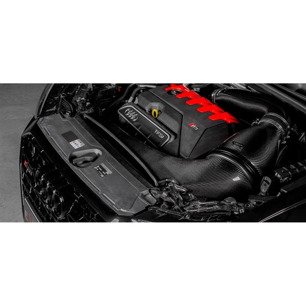 Eventuri carbon fiber indsugningssystem til Audi RSQ3 F3 2019+, vist adskilte dele med rød filterindsats og carbon finish på hvi