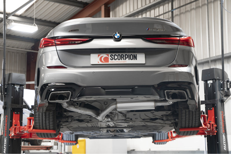 Scorpion GPF-back udstødning til BMW M235I med ventiler, OE Fitment, set bagfra
